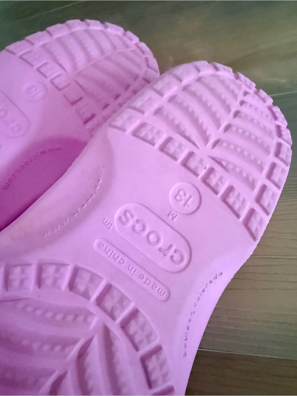 Men’s Pink Crocs